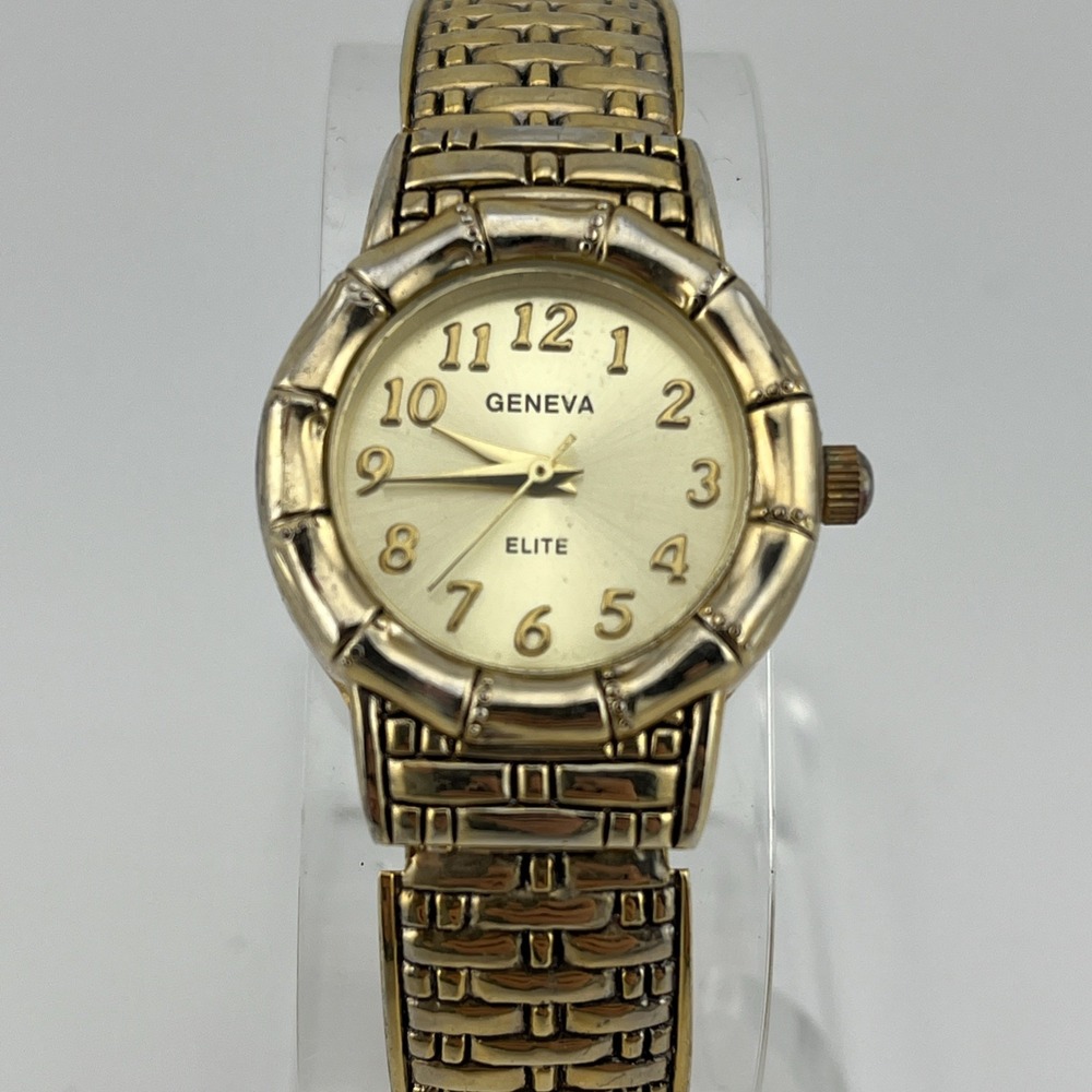 Geneva‎ Watch Womens 28mm Gold Tone Textured Bangle Band Band- New Battery
